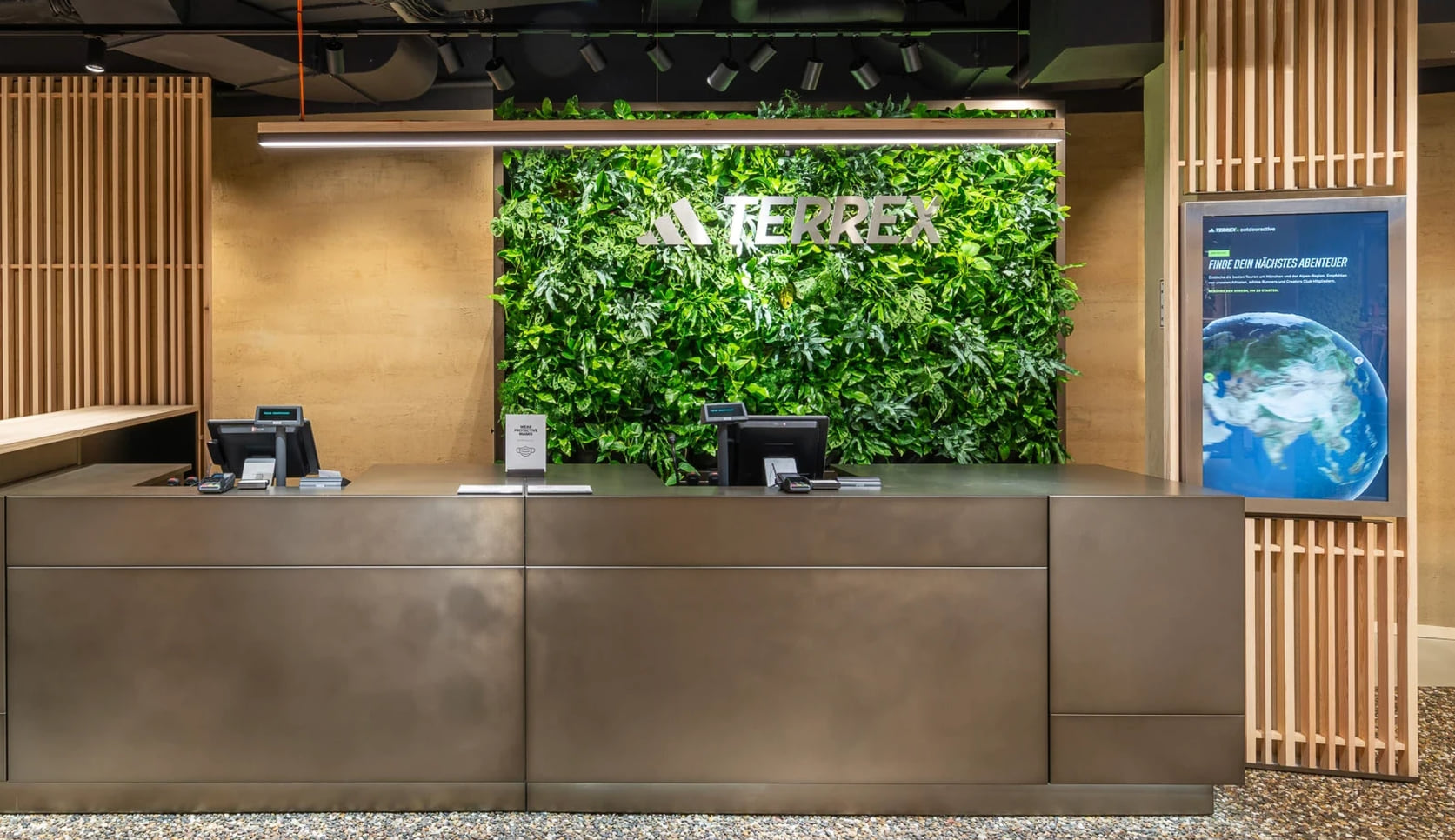 Terrex flagship store in Munich with the touch-screen product finder display